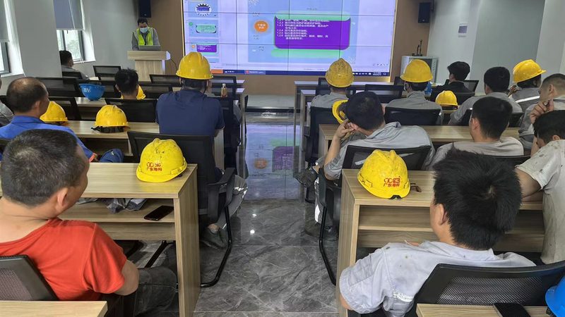会计实操培训与考证培训：优缺点解析